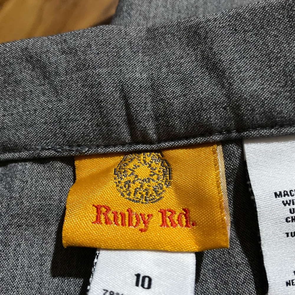 Ruby Rd. Women’s Pleated Dress Pants Size 10 - Picture 10 of 14